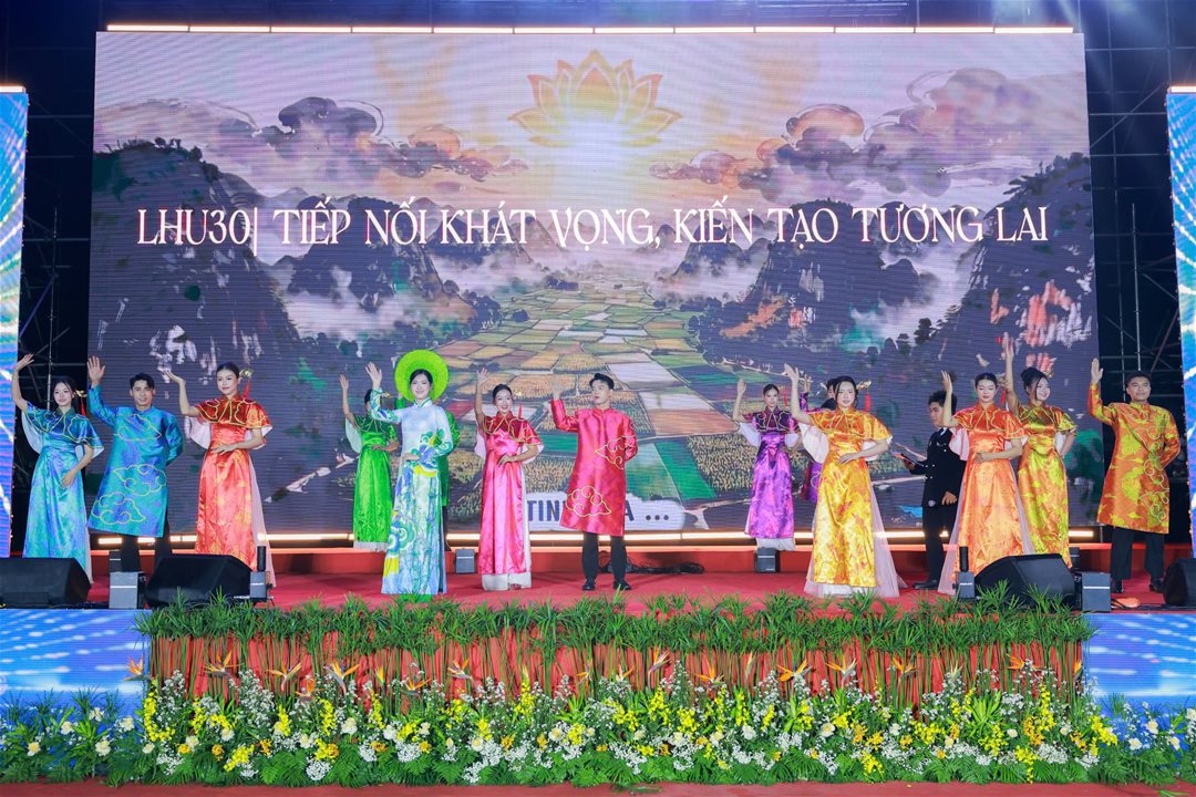 Đêm nhạc hội LHU 2026 mở đầu chuỗi sự kiện chào mừng 30 năm