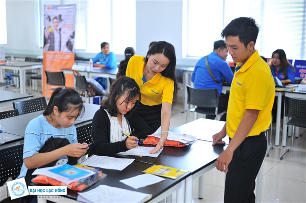 Cẩn thận, kỹ càng là 2 yếu tố thí sinh cần chú ý khi tiến hành sửa nguyện vọng thi đại học